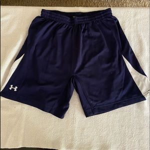 🌹-Boys XS under armour shorts